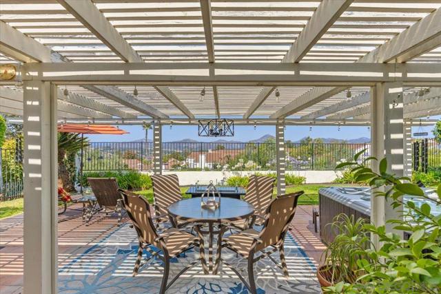 16263 Via Embeleso, San Diego CA: https://media.crmls.org/mediaz/2454f47a-fc47-4991-87f6-dc27f988e3e0.jpg