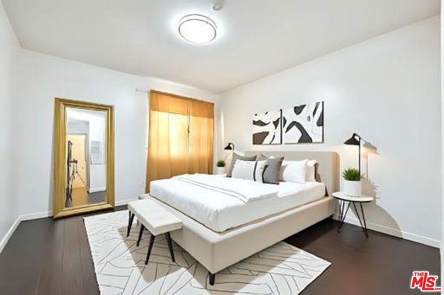 2912 5th Avenue, Los Angeles CA: https://media.crmls.org/mediaz/24562602-f390-40c5-9356-2e2cc423765e.jpg