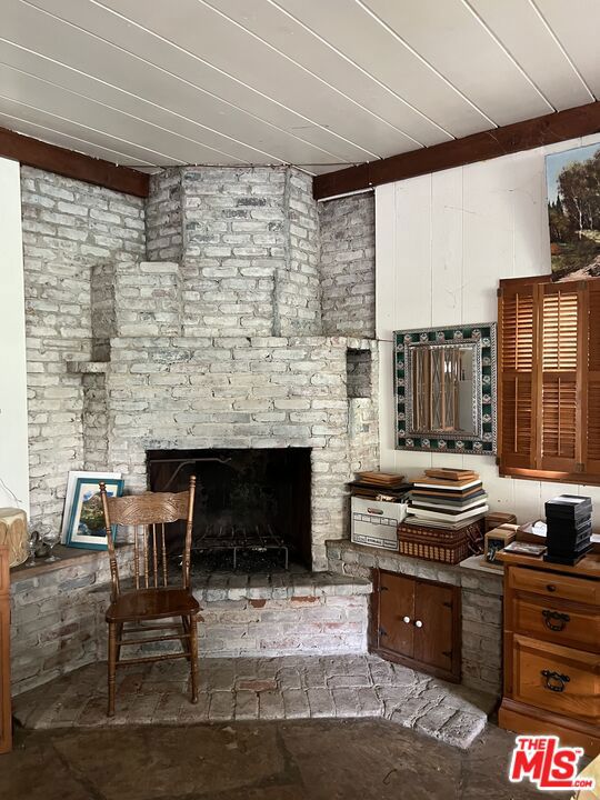29209 Lakeshore Drive photo 4