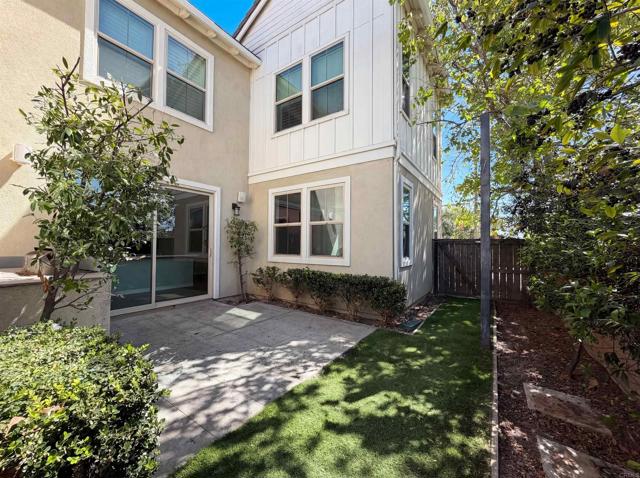 Detail Gallery Image 8 of 36 For 951 Camino Aldea, Chula Vista,  CA 91913 - 4 Beds | 3 Baths