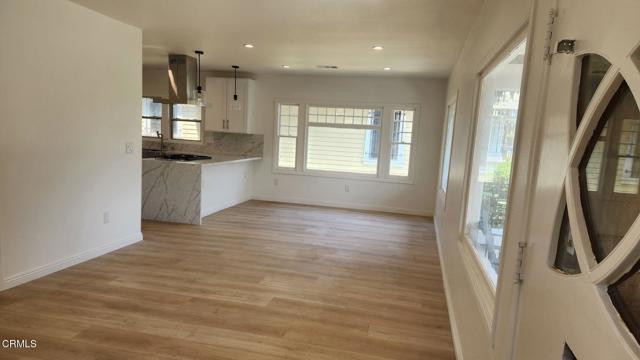 Detail Gallery Image 8 of 10 For 3609 4th Ave, Los Angeles,  CA 90018 - 2 Beds | 2 Baths