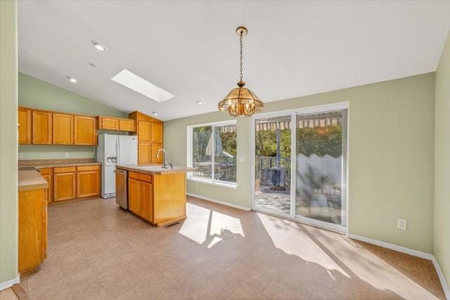 21444 Parrott Ranch Road, Carmel Valley CA: https://media.crmls.org/mediaz/2458c9c7-c1e3-4f51-8533-8b6c2d21deee.jpg