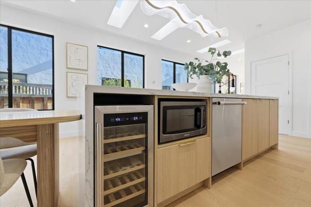 747 W Washington Avenue, Sunnyvale CA: https://media.crmls.org/mediaz/245917c0-5f8c-4e3d-b70c-5a2b6807cf5e.jpg