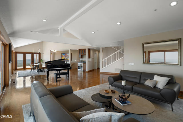 Detail Gallery Image 9 of 70 For 2954 Zane Grey Ter, Altadena,  CA 91001 - 5 Beds | 5/1 Baths