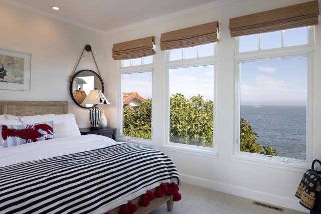 4840 Cliff Drive, Capitola CA: https://media.crmls.org/mediaz/2459bcb9-5c75-4014-9702-7438dca9236a.jpg