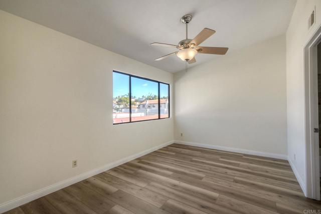 Detail Gallery Image 16 of 29 For 907 Hickory Ct, Carlsbad,  CA 92009 - 2 Beds | 3/1 Baths