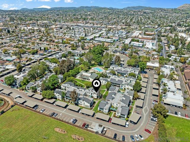 1817 E Grand ave, Escondido CA: https://media.crmls.org/mediaz/245ab37f-f818-44f0-8f11-98b77137d0af.jpg