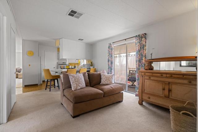 120 Oceanview Ave, Half Moon Bay CA: https://media.crmls.org/mediaz/245abed1-3a26-4085-9054-c3ce1a843006.jpg