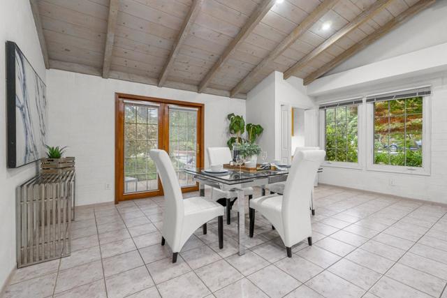 3691 Laguna Avenue, Palo Alto CA: https://media.crmls.org/mediaz/245b0c54-55a8-4402-944b-335d07605b72.jpg