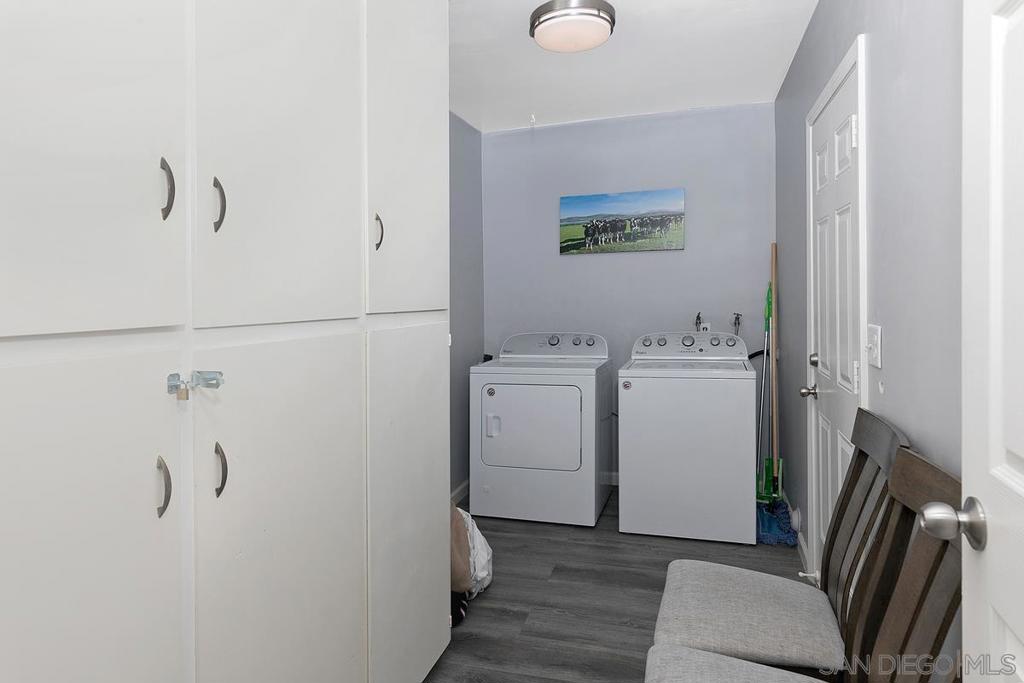 MLS #250018551SD img 34