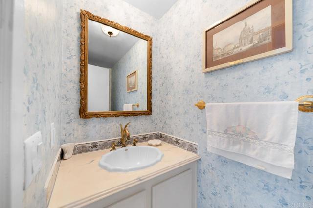 Detail Gallery Image 27 of 37 For 6 Bahama Bend, Coronado,  CA 92118 - 4 Beds | 2/1 Baths