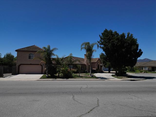 605 N Mildred Avenue, King City CA: https://media.crmls.org/mediaz/245cafb0-33bc-471d-beb1-75e4d94eb554.jpg