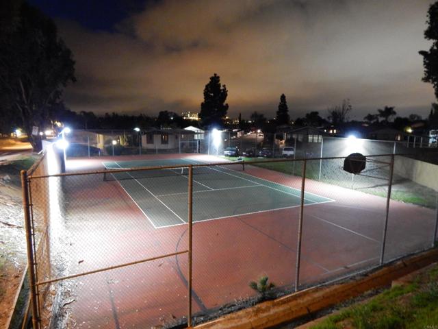 1750 W Citracado Parkway, Escondido CA: https://media.crmls.org/mediaz/245d0a05-3a25-47c8-87f3-2128ae500d13.jpg