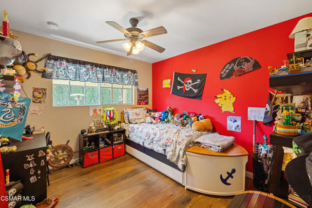 4536 Alpine Street, Simi Valley CA: https://media.crmls.org/mediaz/245d5ebb-8ba7-4596-99a3-68902a51b35f.jpg
