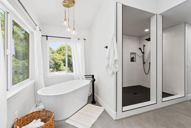 532 Moonrise Lane, Aptos CA: https://media.crmls.org/mediaz/245dc1a9-c921-4a31-879b-ed6ac282e5d7.jpg