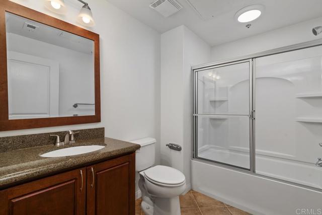 Detail Gallery Image 20 of 27 For 3857 Pell Pl #406,  San Diego,  CA 92130 - 2 Beds | 2 Baths