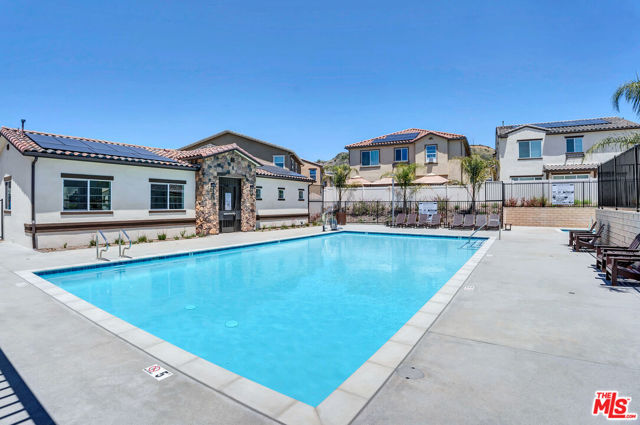 23755 Orange Blossom Drive, Newhall CA: https://media.crmls.org/mediaz/245fbea3-c28b-4529-b71b-54c5fafba718.jpg