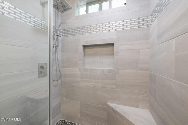 789 Glen Oaks Road, Thousand Oaks CA: https://media.crmls.org/mediaz/246007fd-7285-43ac-87e6-5415026c35e4.jpg