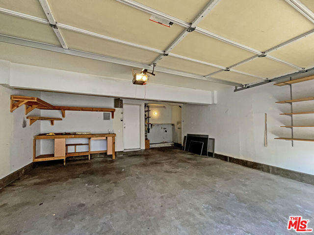 28160 Sloan Canyon Road, Castaic CA: https://media.crmls.org/mediaz/246154f4-4d1a-421c-842b-d027f23c811e.jpg