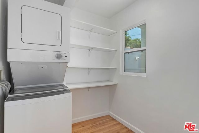 8978 Norma Place, West Hollywood CA: https://media.crmls.org/mediaz/2461d15e-2a88-4e20-a5a1-a7b232d2f4dc.jpg