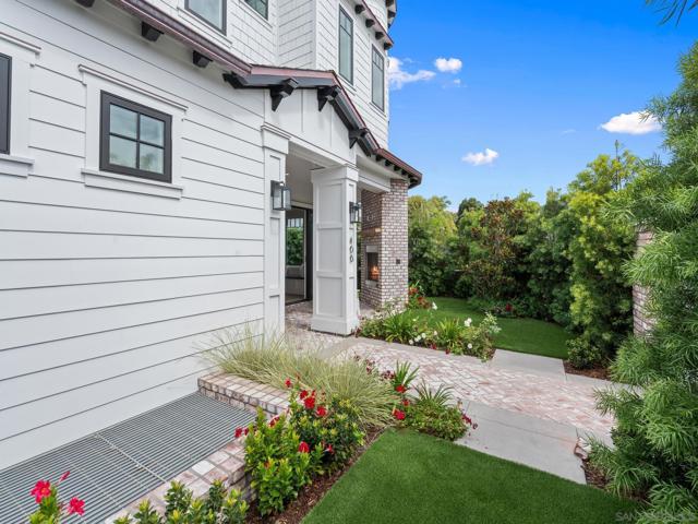 466 Westbourne St, La Jolla CA: https://media.crmls.org/mediaz/2461ec0b-7bf0-4fde-98d9-46282677c313.jpg