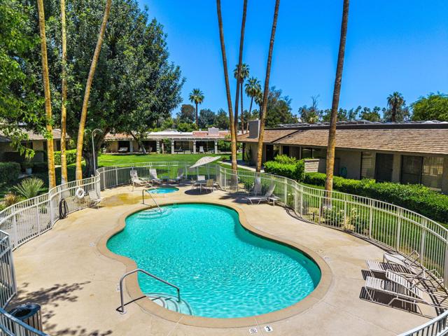 6 Amherst Court, Rancho Mirage CA: https://media.crmls.org/mediaz/2461ef6c-9adb-4667-9e6b-fc30a6fa7462.jpg