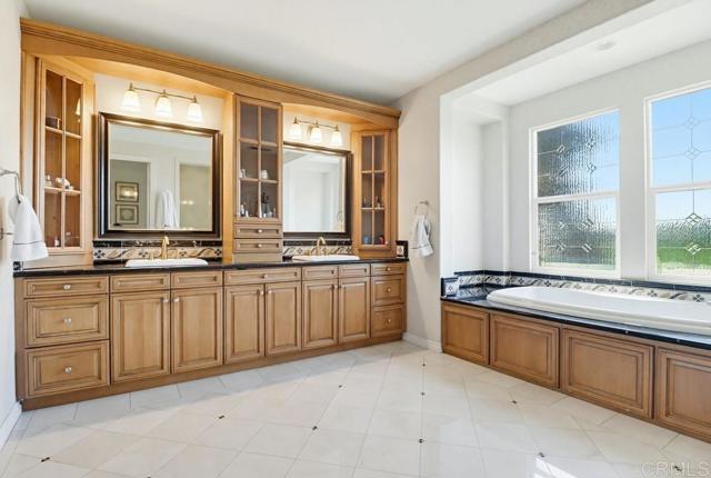 Image 43 of 75 For 2940 Morning Creek Ct