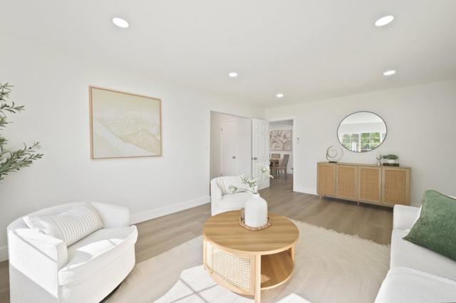 42758 Charleston Way, Fremont CA: https://media.crmls.org/mediaz/2462c068-fd8f-45c4-895d-f04020b28909.jpg