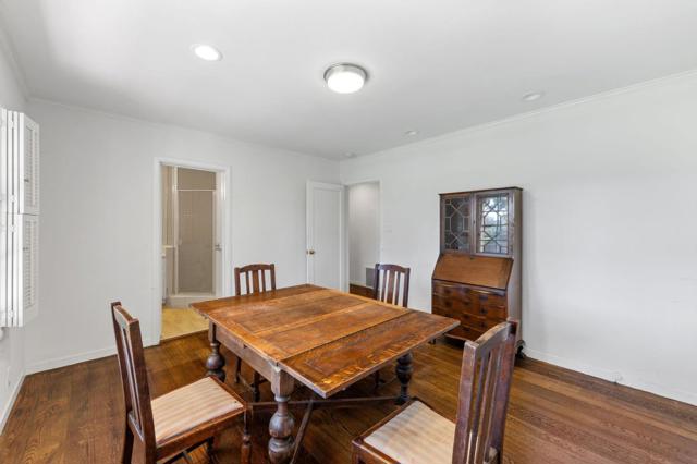 680 Fairway Circle, Hillsborough CA: https://media.crmls.org/mediaz/2465907d-e0bd-48dc-b168-d6f756a17579.jpg
