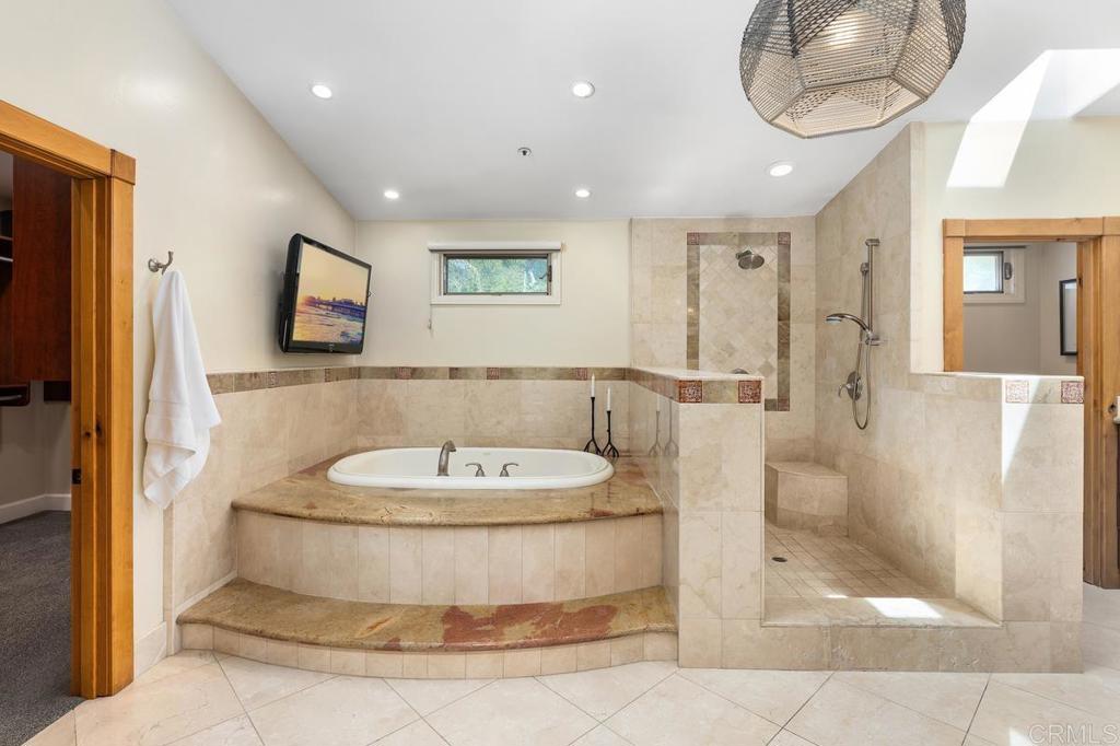 1056 Woodside Way - photo 19