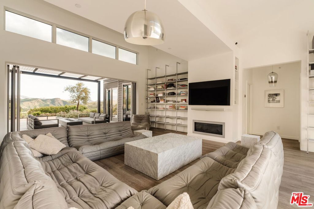MLS #26840437 image #10