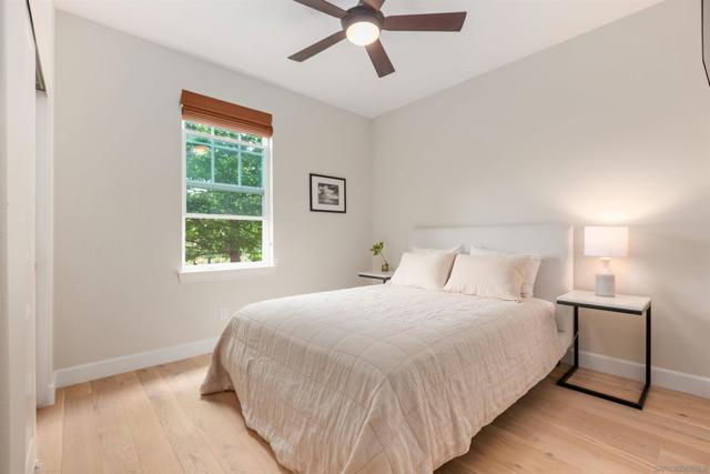 13571 Lopelia Meadows Pl, San Diego CA: https://media.crmls.org/mediaz/2466b41c-3337-4ef3-8bdf-63de34b905f4.jpg