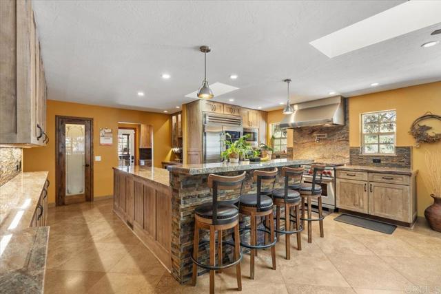 10499 Highway 79, Descanso CA: https://media.crmls.org/mediaz/2466c763-8125-4e19-8ac8-cc7a720a334d.jpg