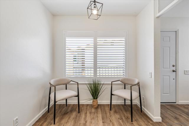 26258 Via Roble Ln,  CA: https://media.crmls.org/mediaz/246758cf-7685-4d30-a522-763d06bd8b54.jpg