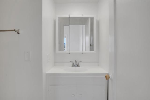 2310 Pacific Avenue, Alameda CA: https://media.crmls.org/mediaz/2467981f-734f-46e6-98e9-ee6710881e46.jpg