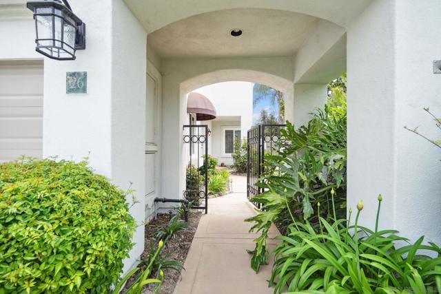 26 Mercato, Laguna Niguel CA: https://media.crmls.org/mediaz/246830fd-7637-43d0-addb-57815b9fb953.jpg