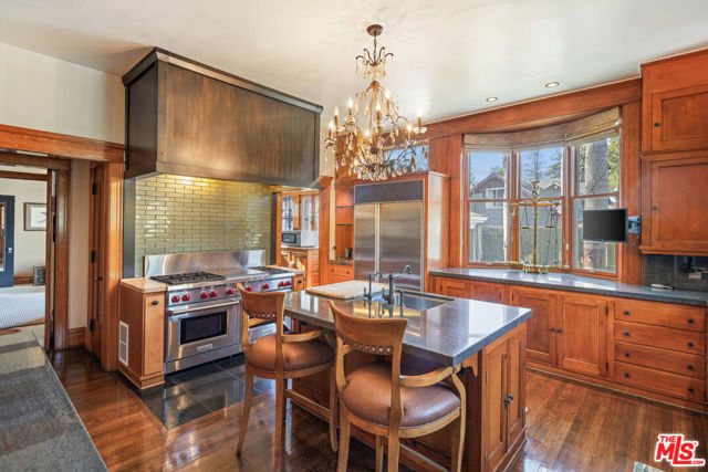 Image 14 of 40 For 401 Windsor Boulevard