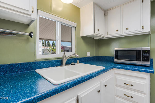 Detail Gallery Image 13 of 27 For 120 Frost Cir #120,  Ventura,  CA 93003 - 2 Beds | 2 Baths