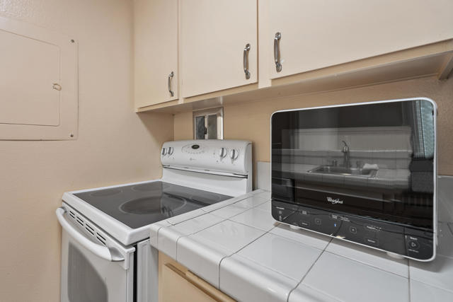 78205 Cortez Lane, Indian Wells CA: https://media.crmls.org/mediaz/24696fd2-23e9-4363-b1ee-24314cd0033c.jpg