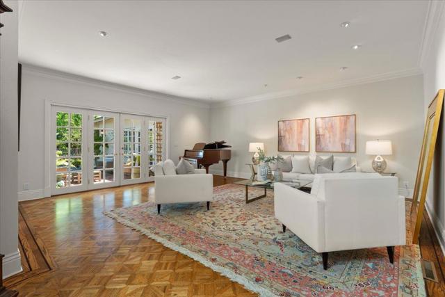 115 Doud Drive, Los Altos CA: https://media.crmls.org/mediaz/2469ac9a-48b7-4e6d-913e-791980552b1d.jpg
