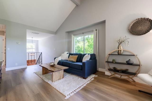 42 Arabian Way, Scotts Valley CA: https://media.crmls.org/mediaz/246a4657-38d2-4d8a-81a5-8a7b3687931f.jpg