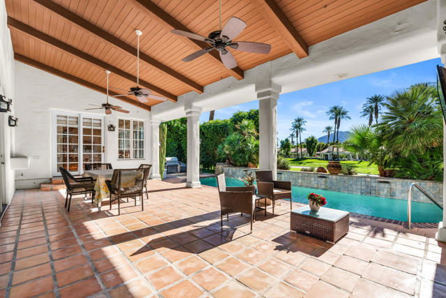 77175 Avenida Arteaga, La Quinta CA: https://media.crmls.org/mediaz/246a5bdd-b424-4137-9a2d-487864b52c30.jpg