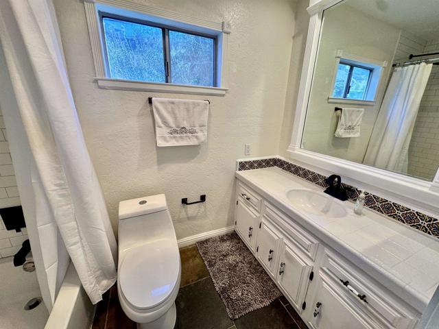 Detail Gallery Image 34 of 34 For 1923 Sunset Plaza Drive Dr, West Hollywood,  CA 90069 - 3 Beds | 3 Baths