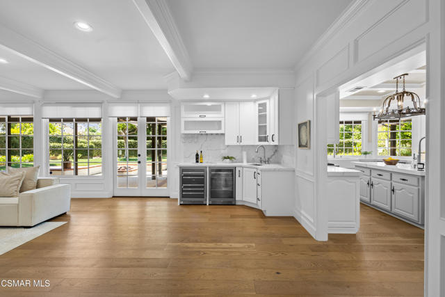 29340 Castlehill Drive, Agoura Hills CA: https://media.crmls.org/mediaz/246abd5b-e2db-4e53-9d33-2f2cf548b183.jpg