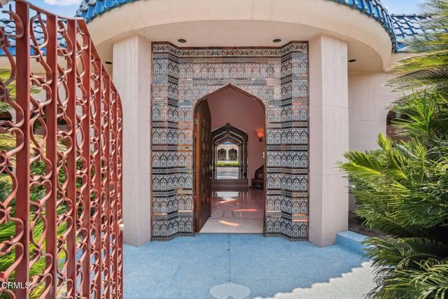 Detail Gallery Image 3 of 54 For 2250 Montecito Dr, San Marino,  CA 91108 - 5 Beds | 4/1 Baths