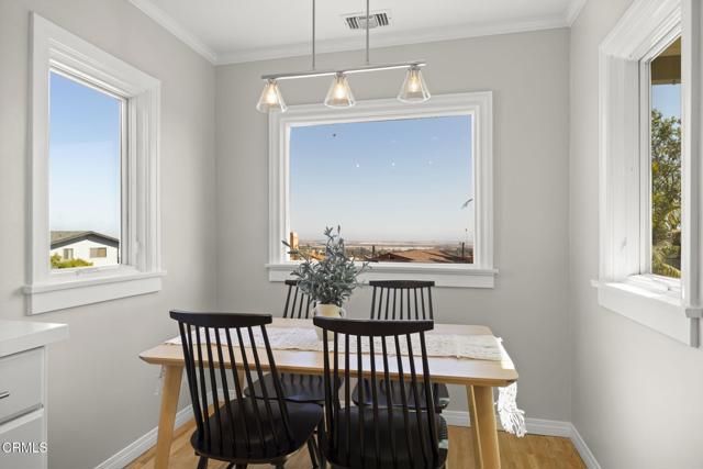 2371 Foster Avenue, Ventura CA: https://media.crmls.org/mediaz/246b02b6-321d-4fdd-baf9-0cb14ba5285a.jpg