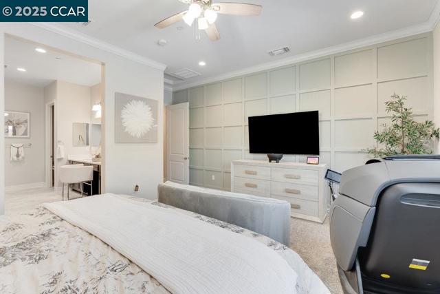 363 Fletcher Lane, Brentwood CA: https://media.crmls.org/mediaz/246c8c9b-f629-404f-a4c0-4e882b760e58.jpg