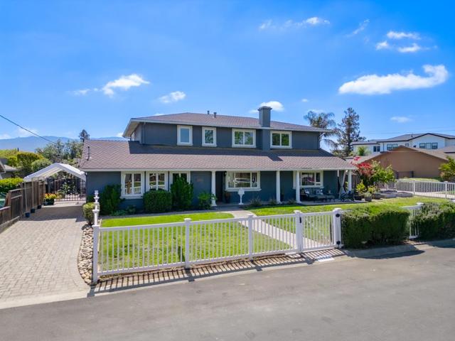 14526 Berry Way, San Jose CA: https://media.crmls.org/mediaz/246cd1f0-d333-45b9-a3f2-0a9da6d69a93.jpg