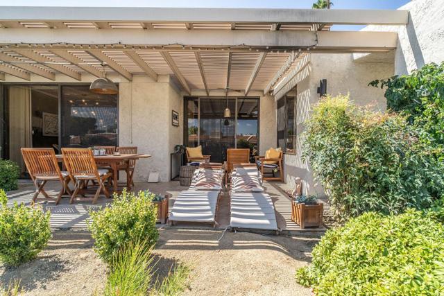 75114 Concho Drive, Indian Wells CA: https://media.crmls.org/mediaz/246e35bd-57fd-4a58-a06b-e0e254a0b83e.jpg