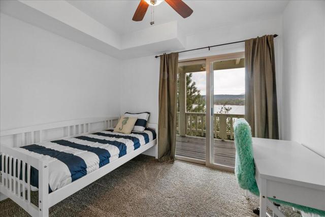 38634 N Shore Drive, Fawnskin CA: https://media.crmls.org/mediaz/246e8db3-d444-4152-8a27-4e53df17c8e6.jpg